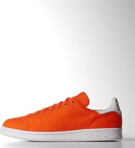 Buy Pharrell Williams x Stan Smith .